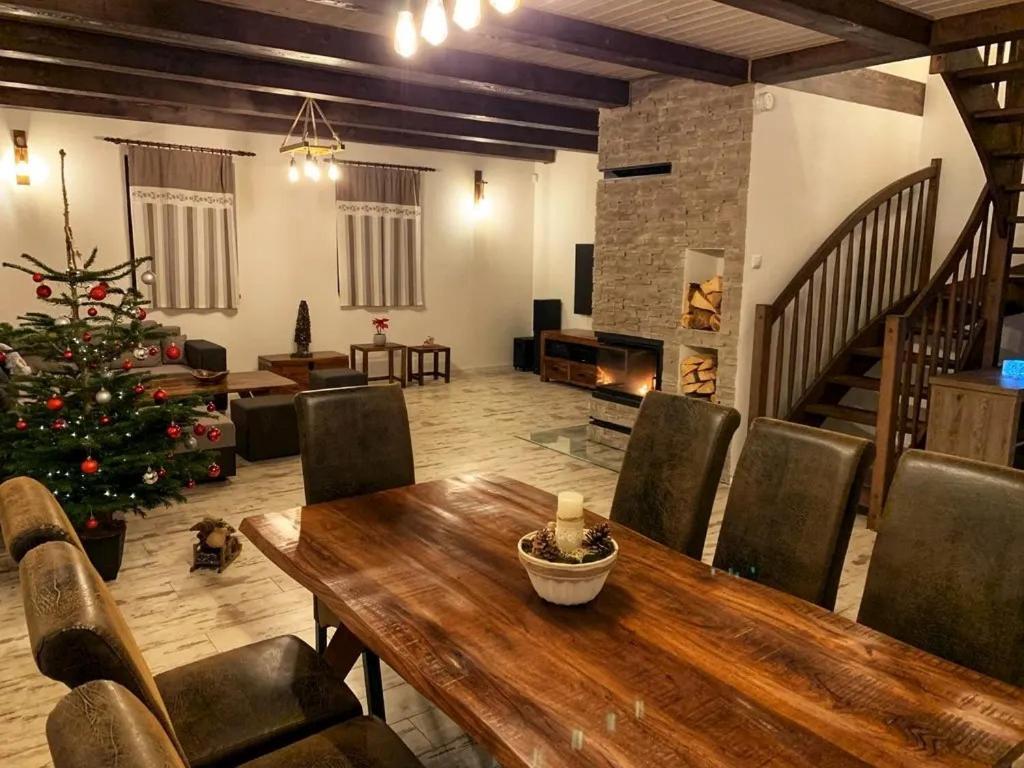 Vila Svistovka Стара Лесна Екстер'єр фото